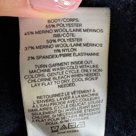 Express V neck women's merino wool navy sweater size small - Picture 8 of 8